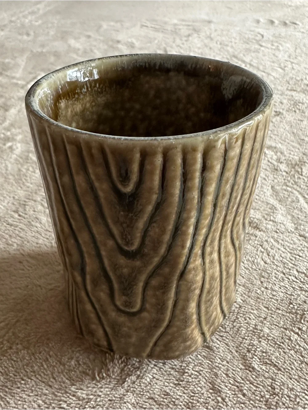 Studio Pottery Ceramic Cup Wood Grain Brown Green Glaze Cabin Mountains